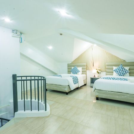 Grand Blue Beach Hotel Manoc-Manoc Kültér fotó