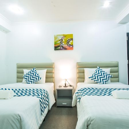 Grand Blue Beach Hotel Manoc-Manoc Kültér fotó