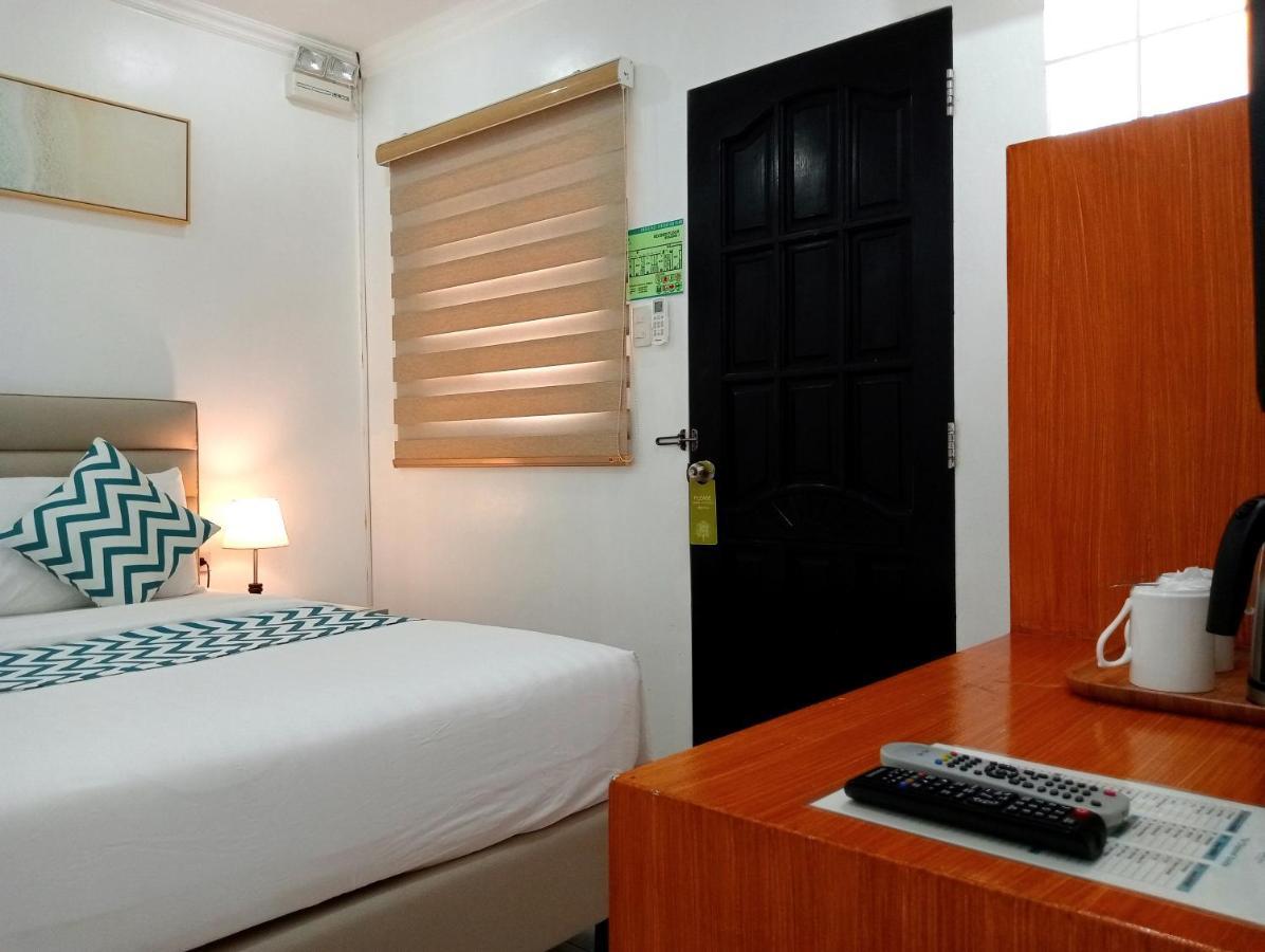 Grand Blue Beach Hotel Manoc-Manoc Kültér fotó