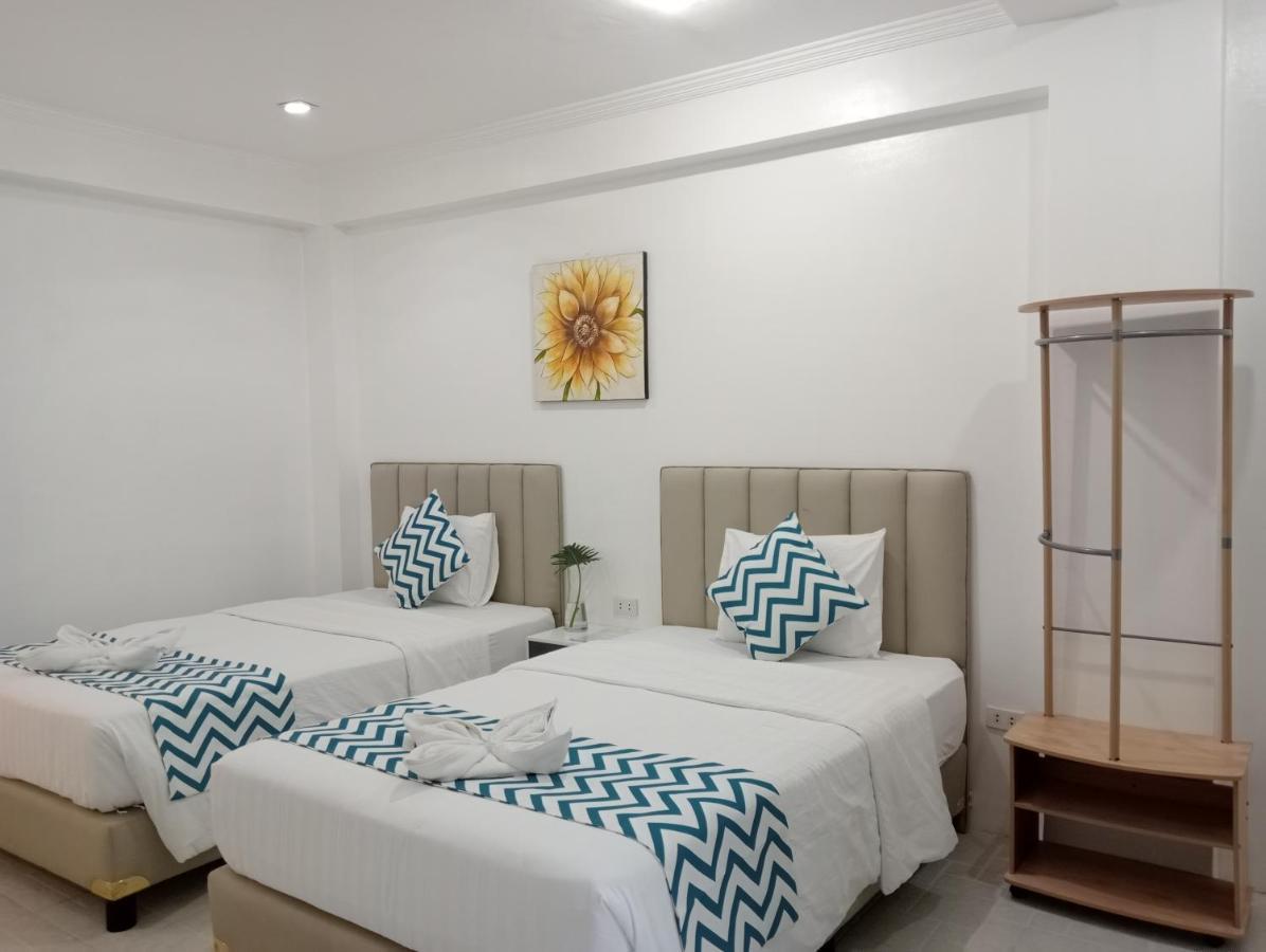 Grand Blue Beach Hotel Manoc-Manoc Kültér fotó