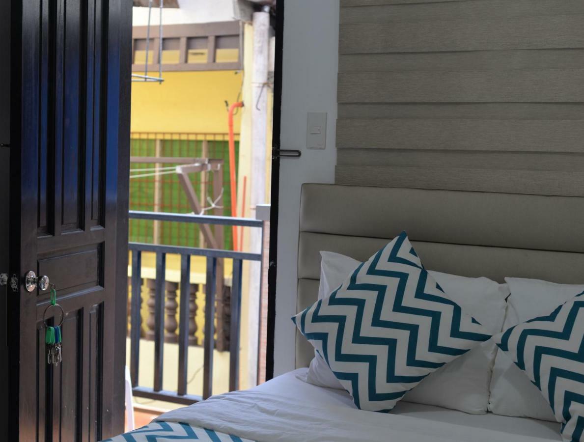 Grand Blue Beach Hotel Manoc-Manoc Kültér fotó